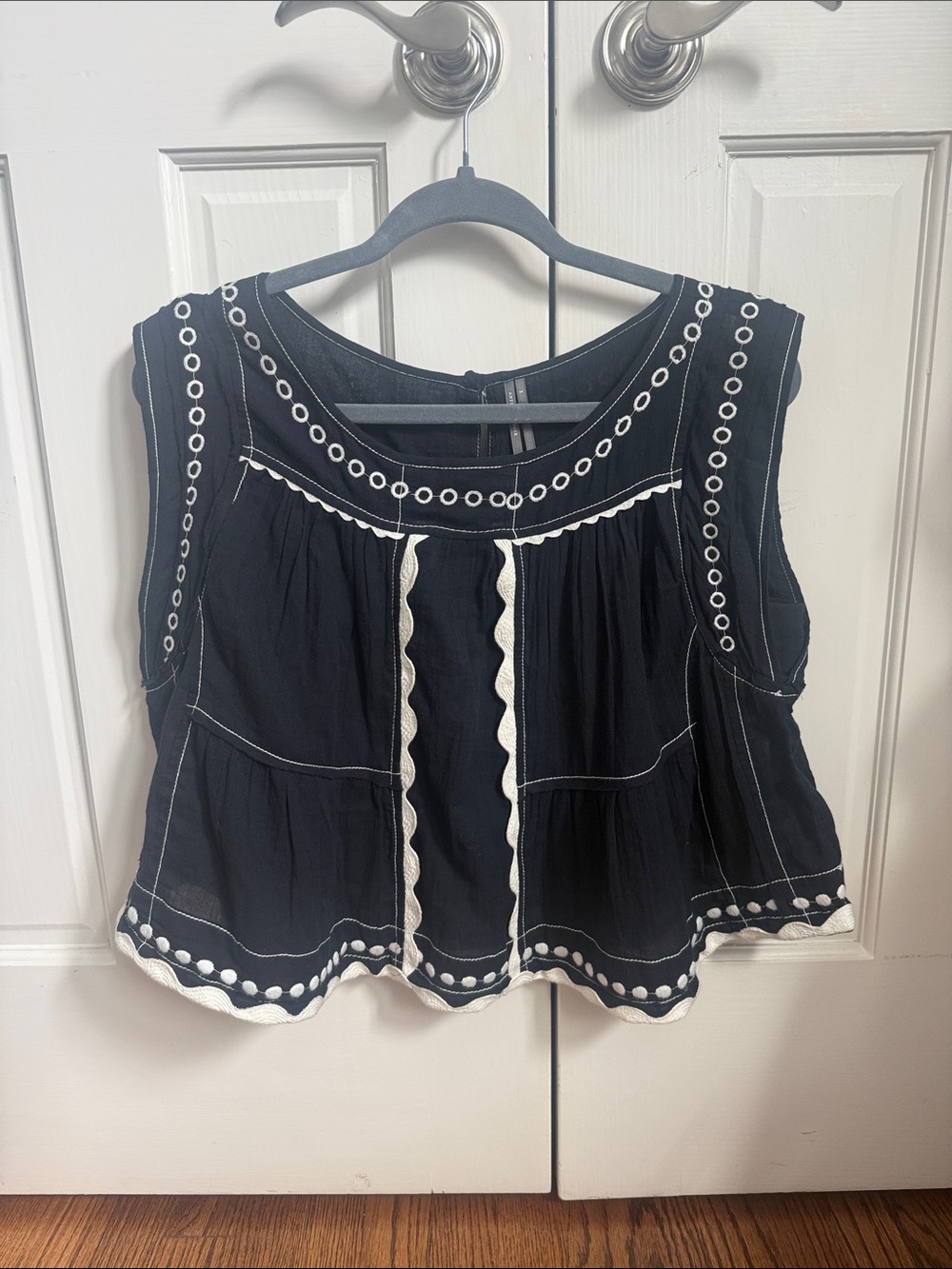 Anthropologie Black Sleeveless Embroidered Peasant Top with White Trim